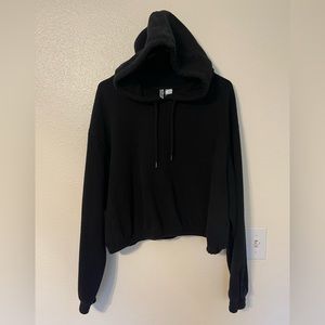 H&M Cropped Black XL Hoodie